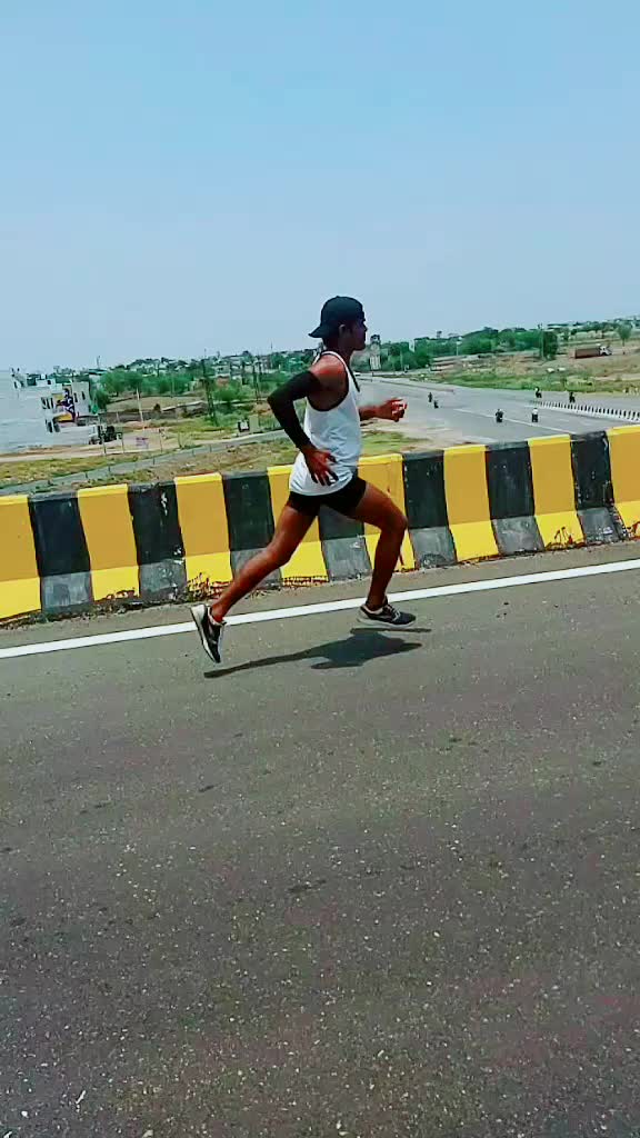 @Racer Raphik