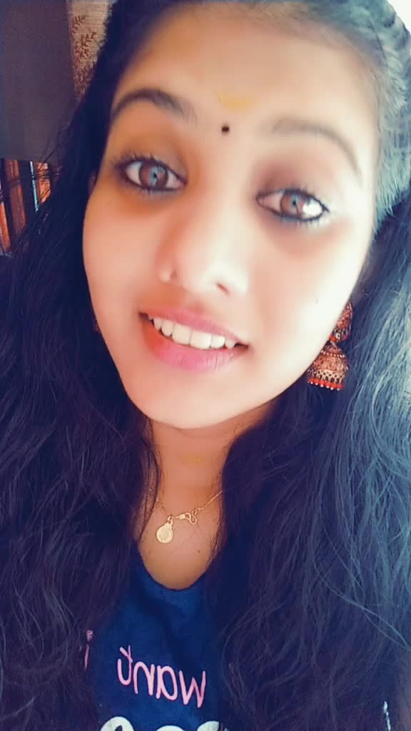 @👑ponnu👑