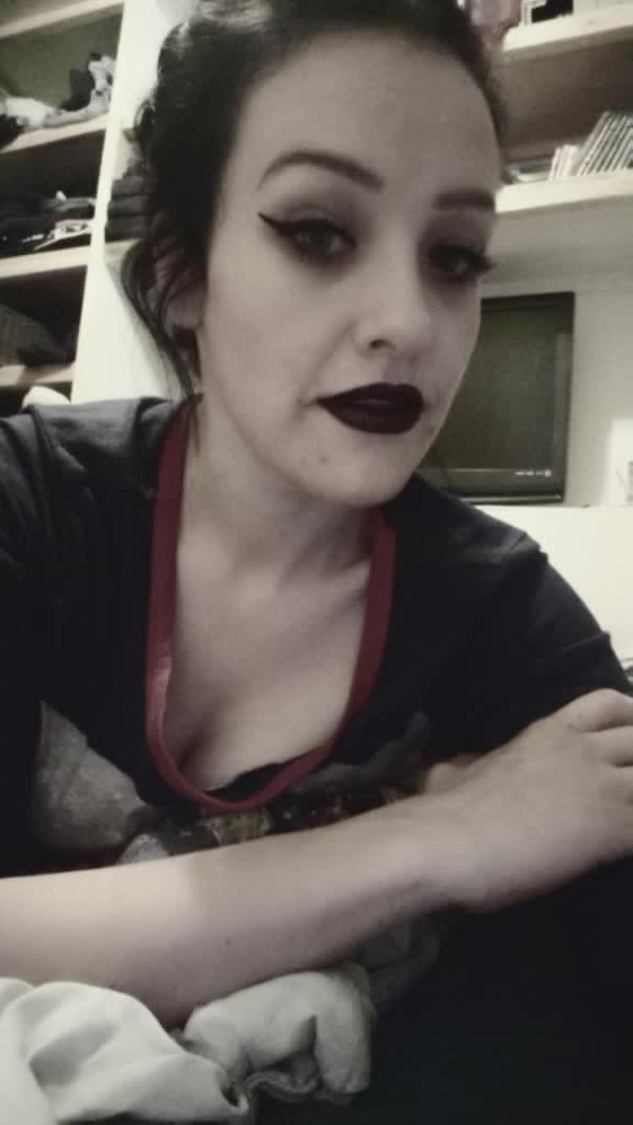 @Alyb0912