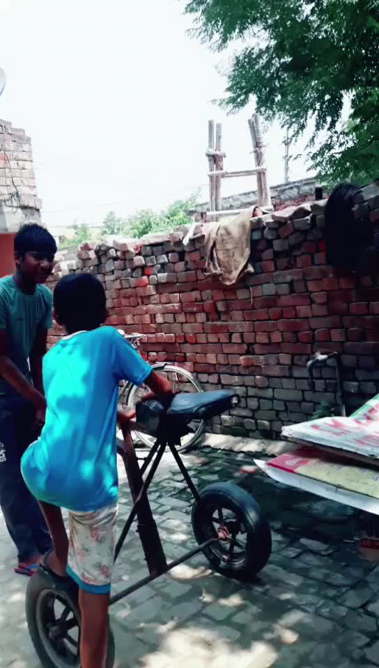 @HR_05🛵 wala yaar
