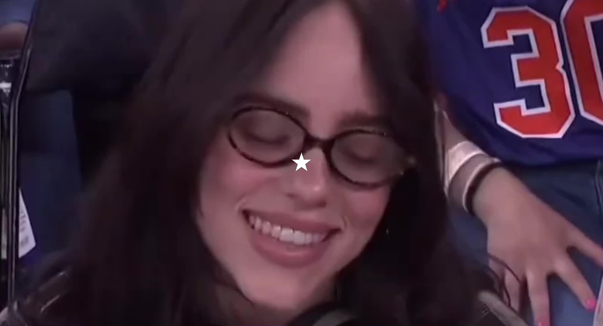 @rebecca ⭑