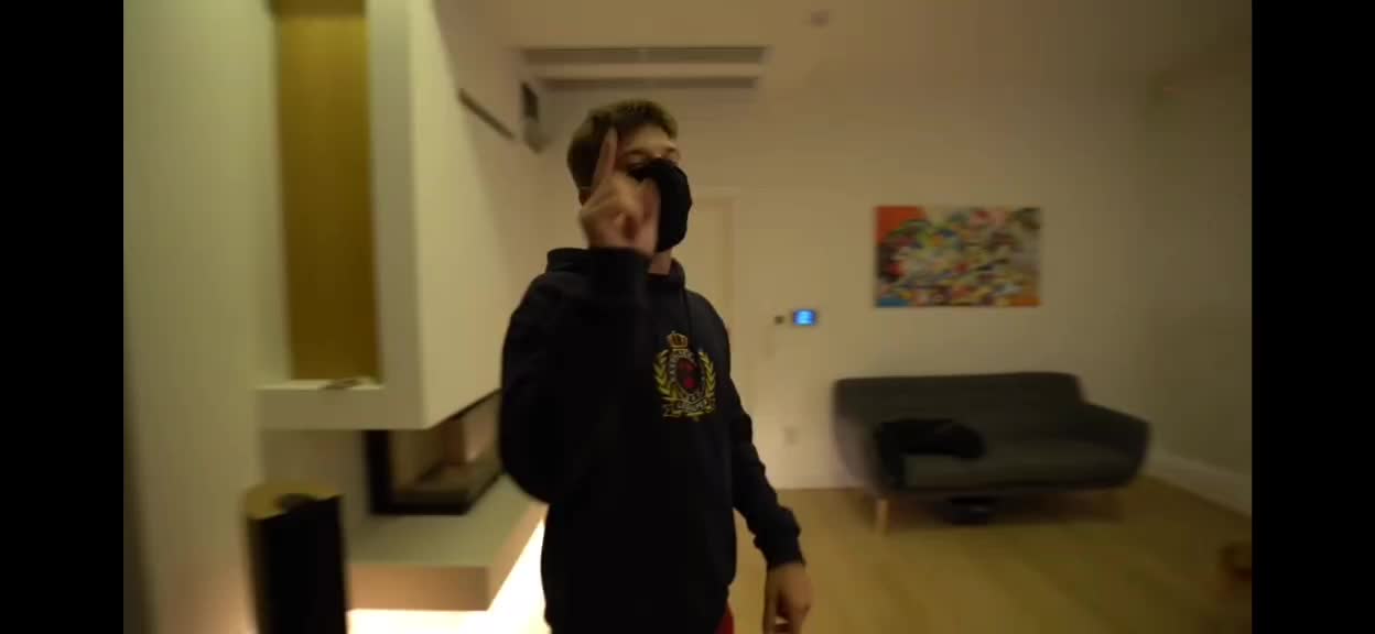 @👑