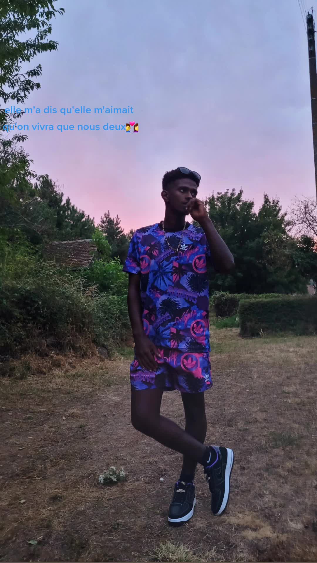 @👤...