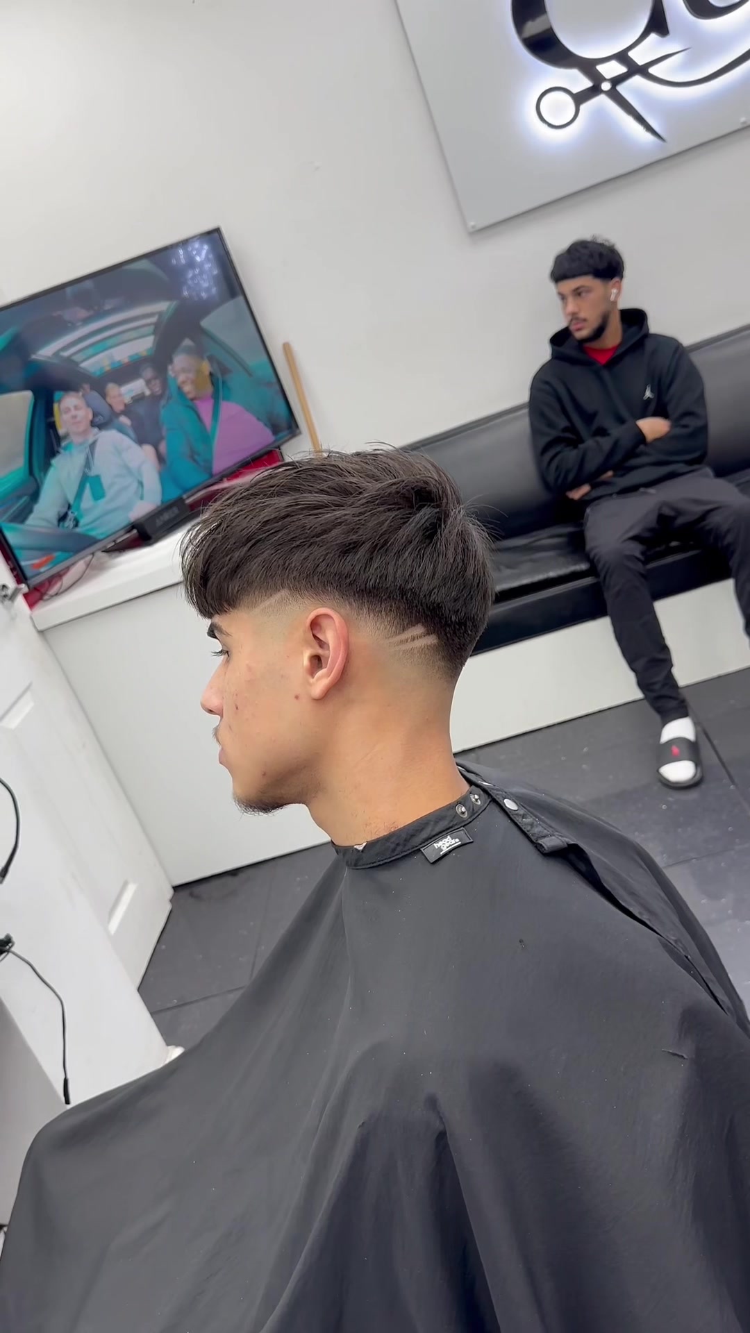 @MARNI 💈