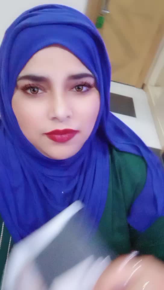 @saneya kahan