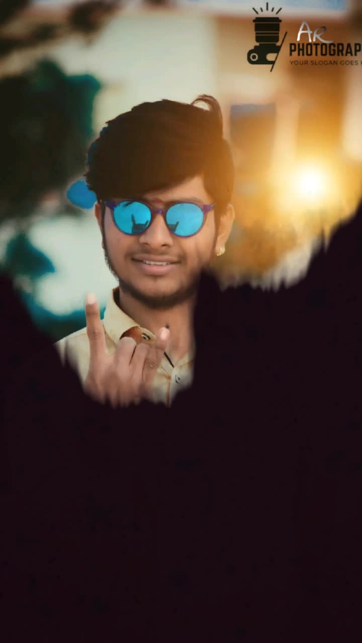 @JØGÎ__BØẞẞ__😎