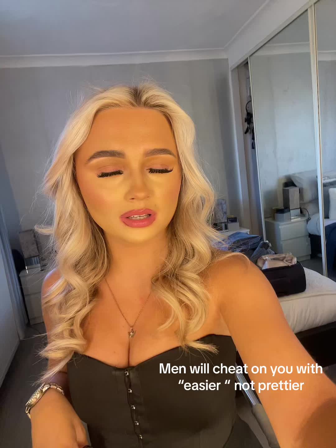 @sarahmilligan_