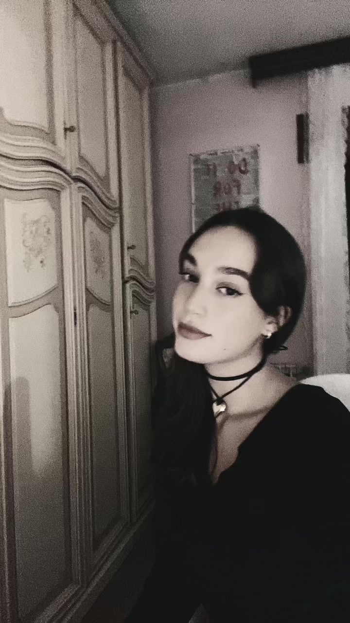 @allegra de rosa