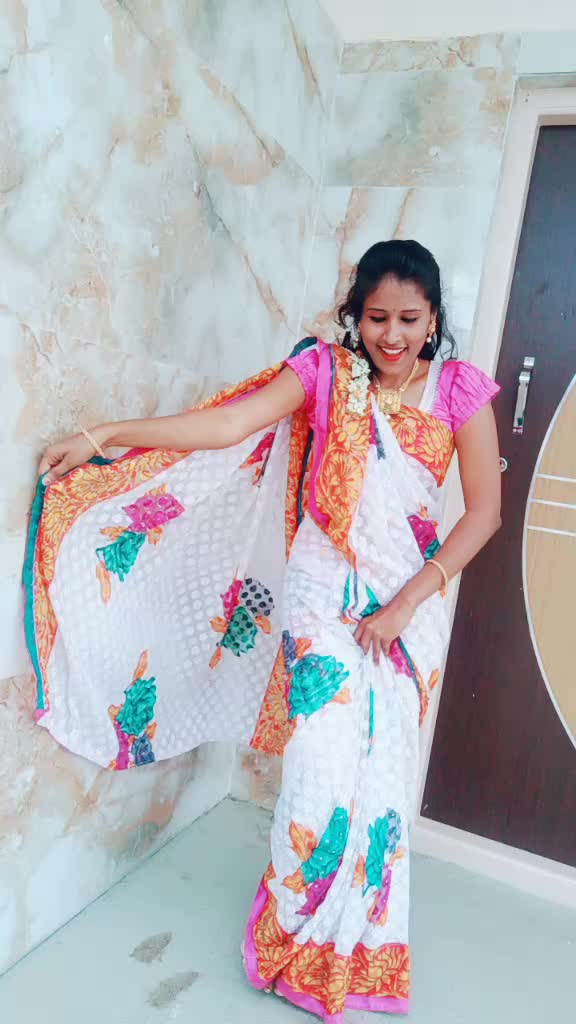 @Dancing 😎queen🔥