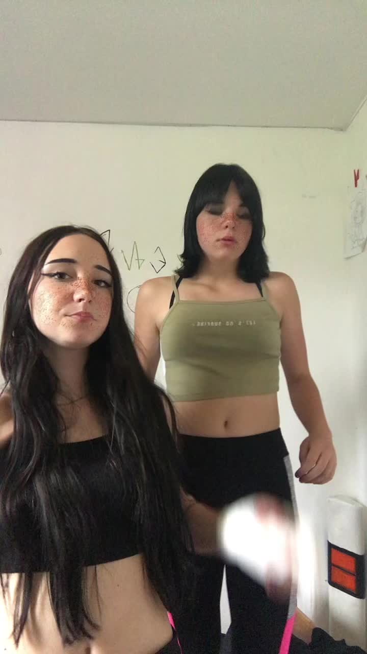 @🤷🏻&zwj;♀️