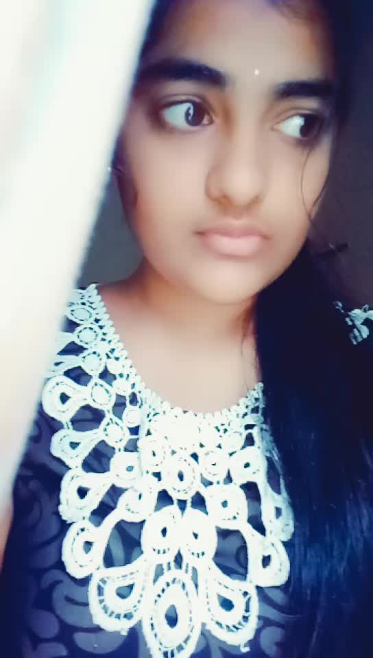 @👑Varsha_Chowdary👑