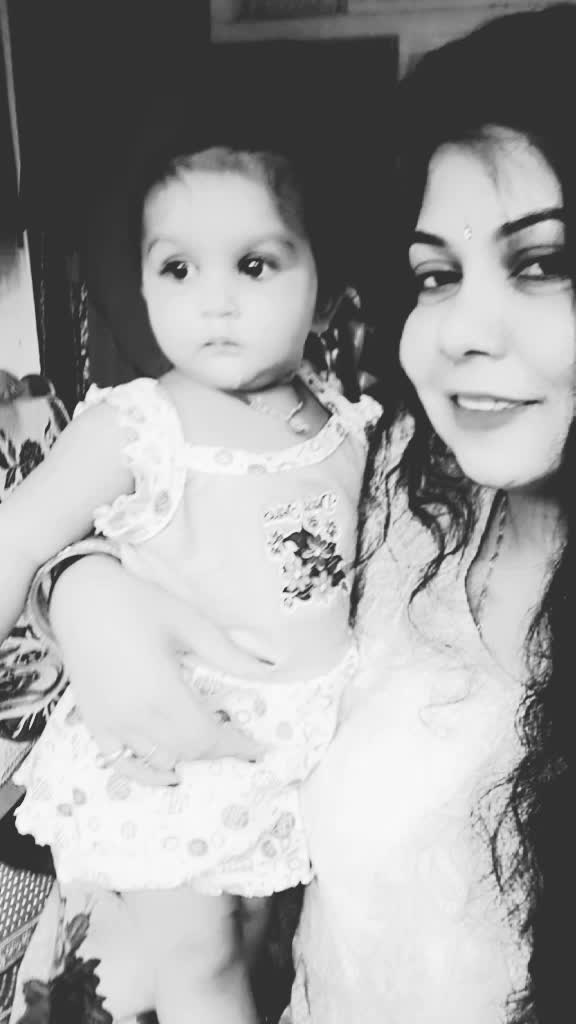 @Reenaroy(😘😘😘😘)