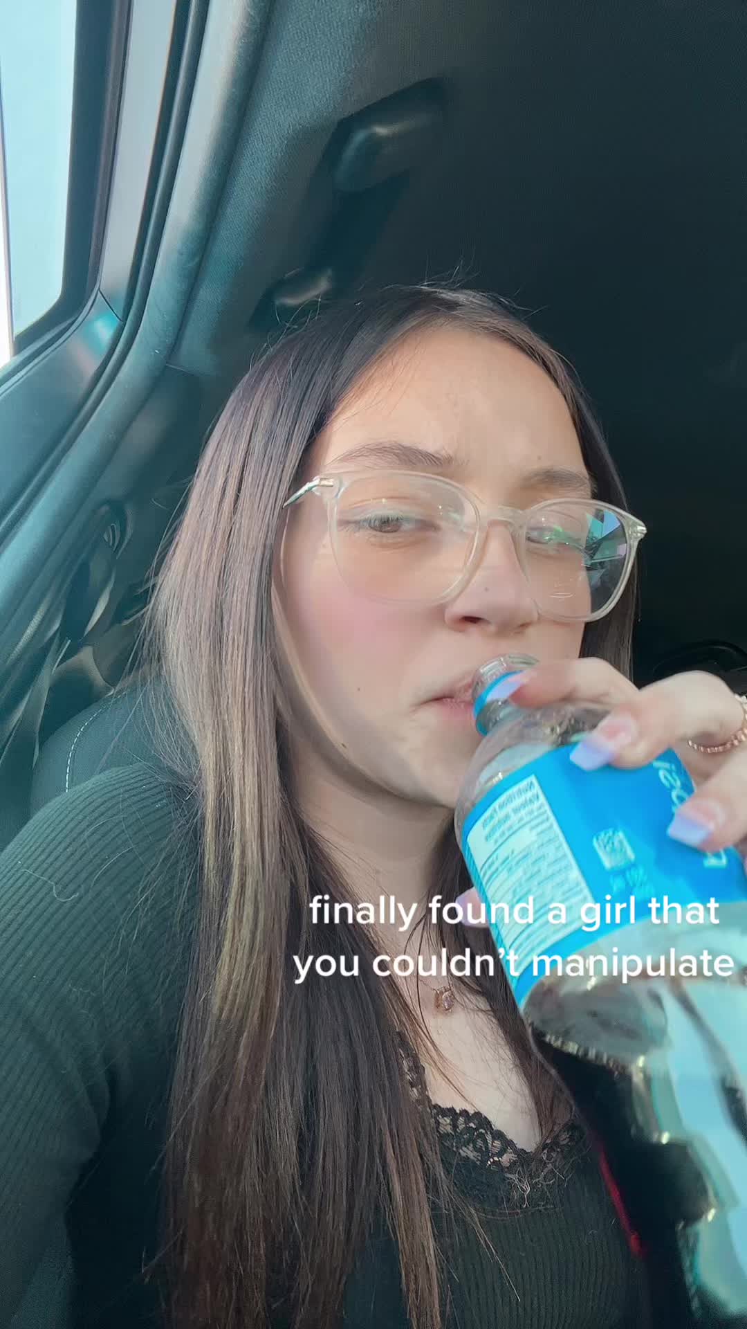 @victoriaclaireviolet