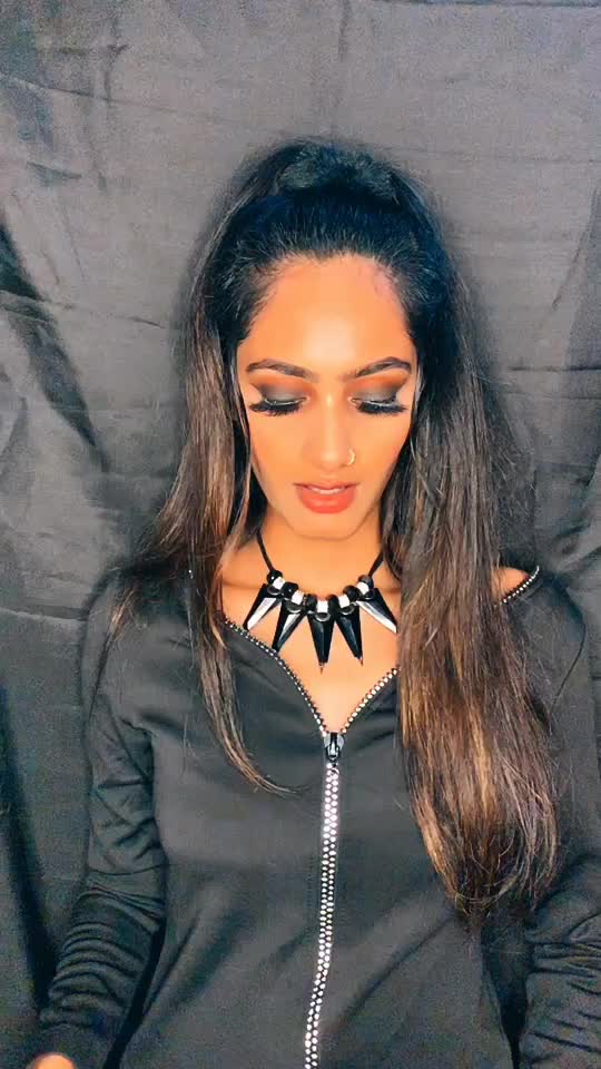@AnuShka RouTray 🥀