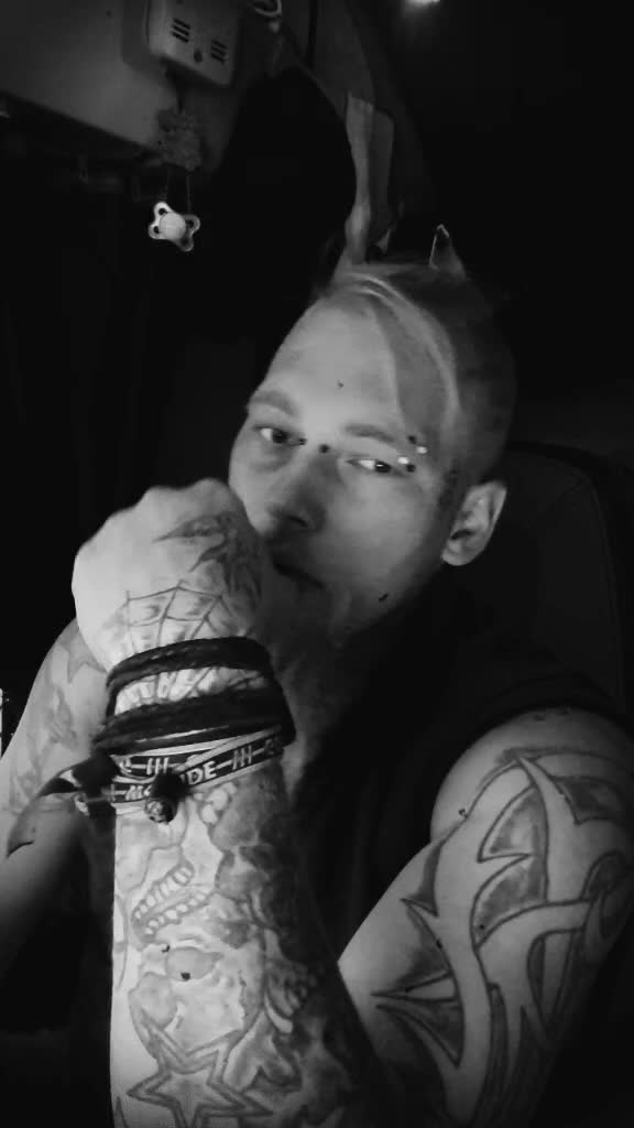 @Truckerbasti88
