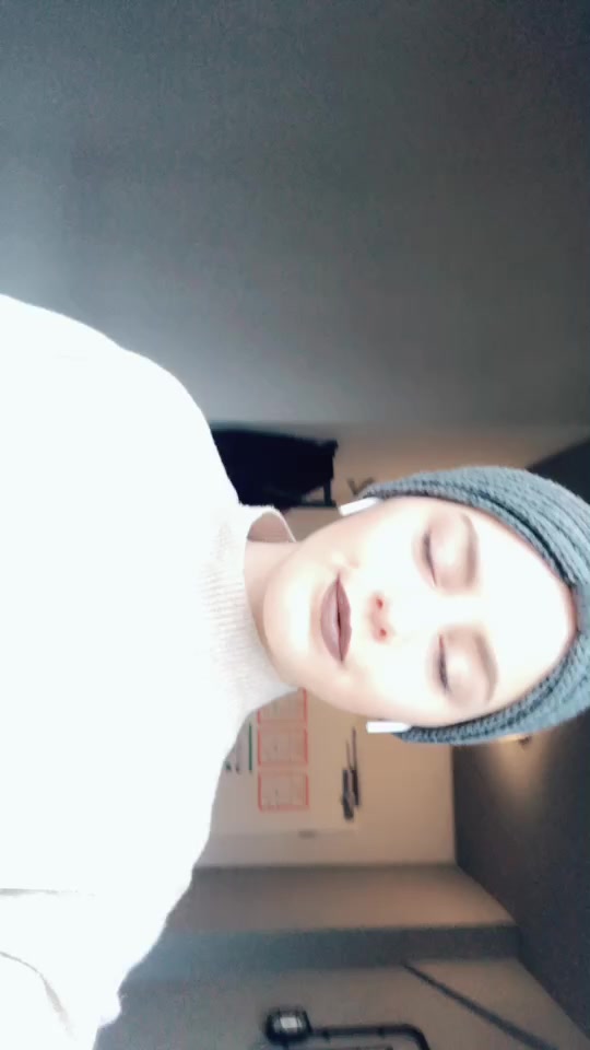 @Nataschaabhn