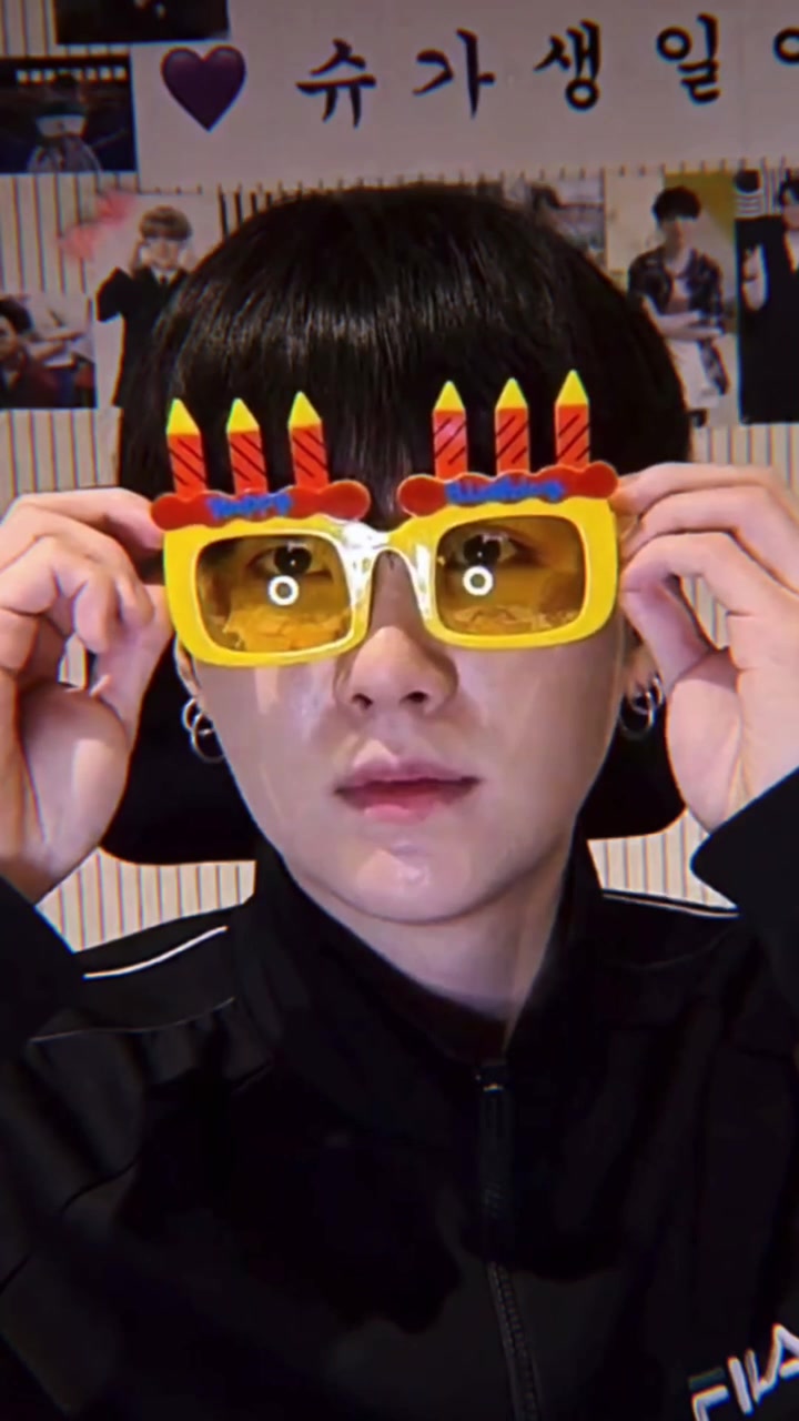 @𝐁𝐓𝐒♕