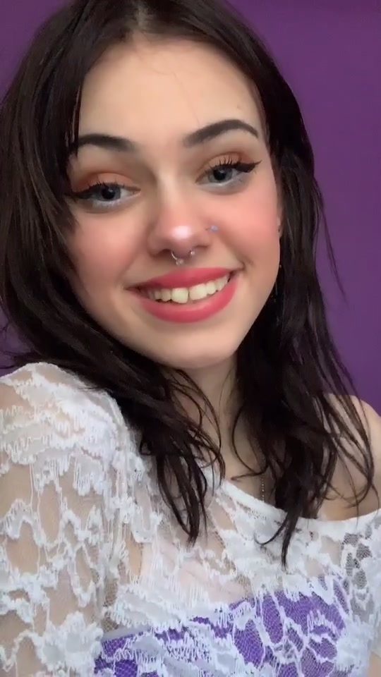 @Here take this &mdash;> UwU ✨