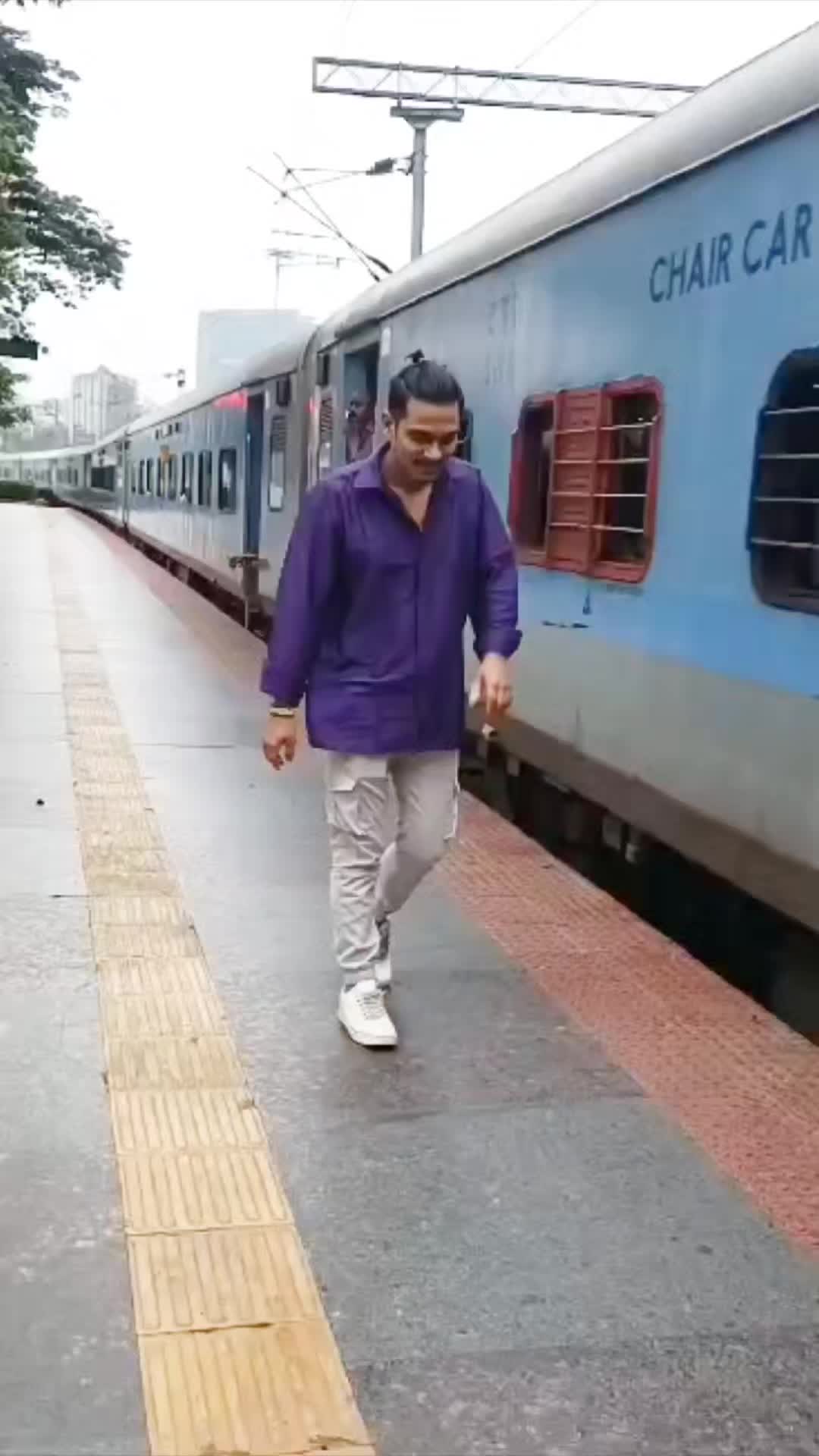 @maharahoumesh