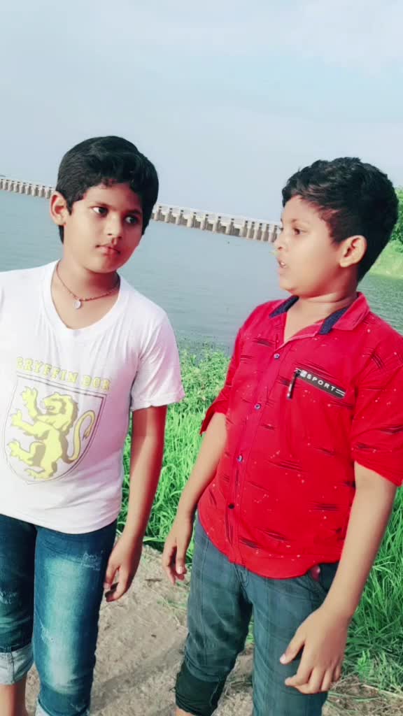 @👑Gayathri Reddy👑