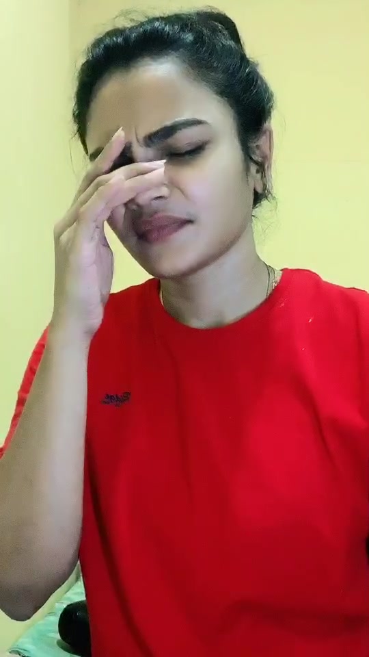 @Vaishu_cherie