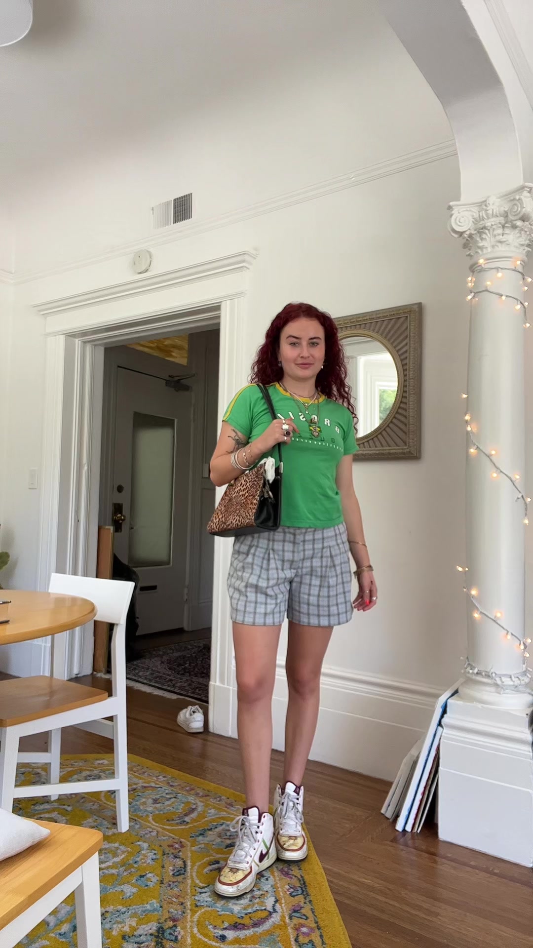 @bella