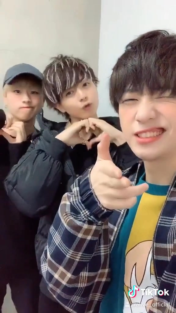 @ALIVE Official 公式