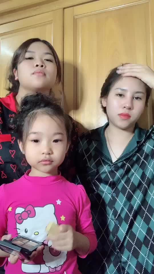 @H&agrave; Vũ