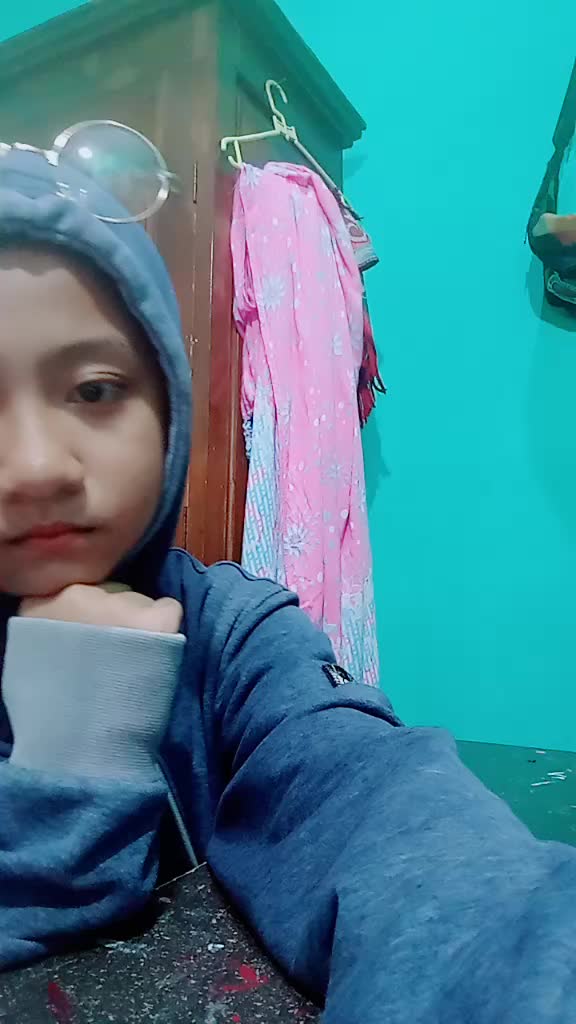 @agnes amora