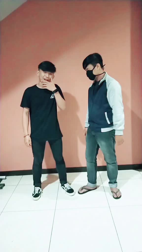 @vans.w9