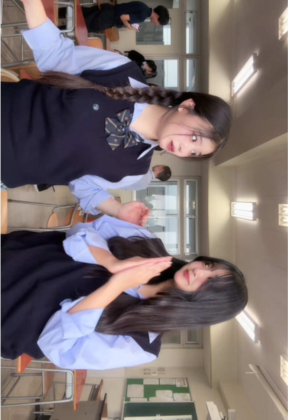 @Hana