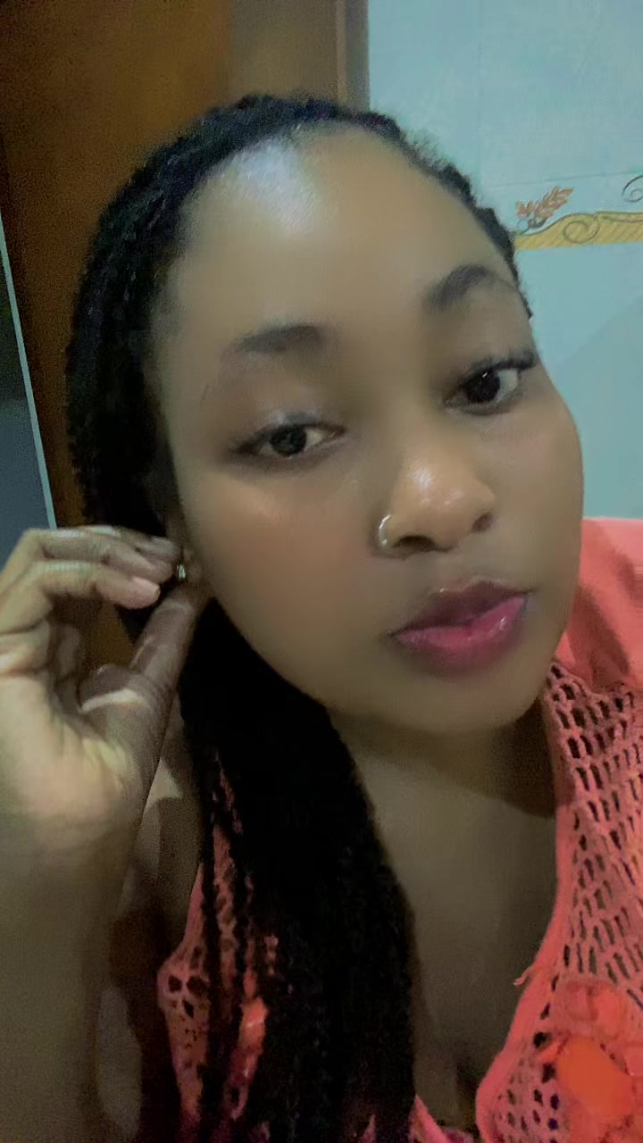 @Carollzinhaaa27