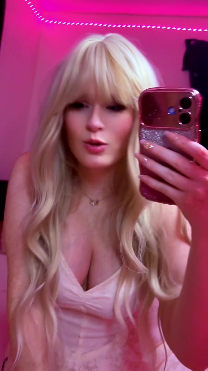 @Kayleaxxo