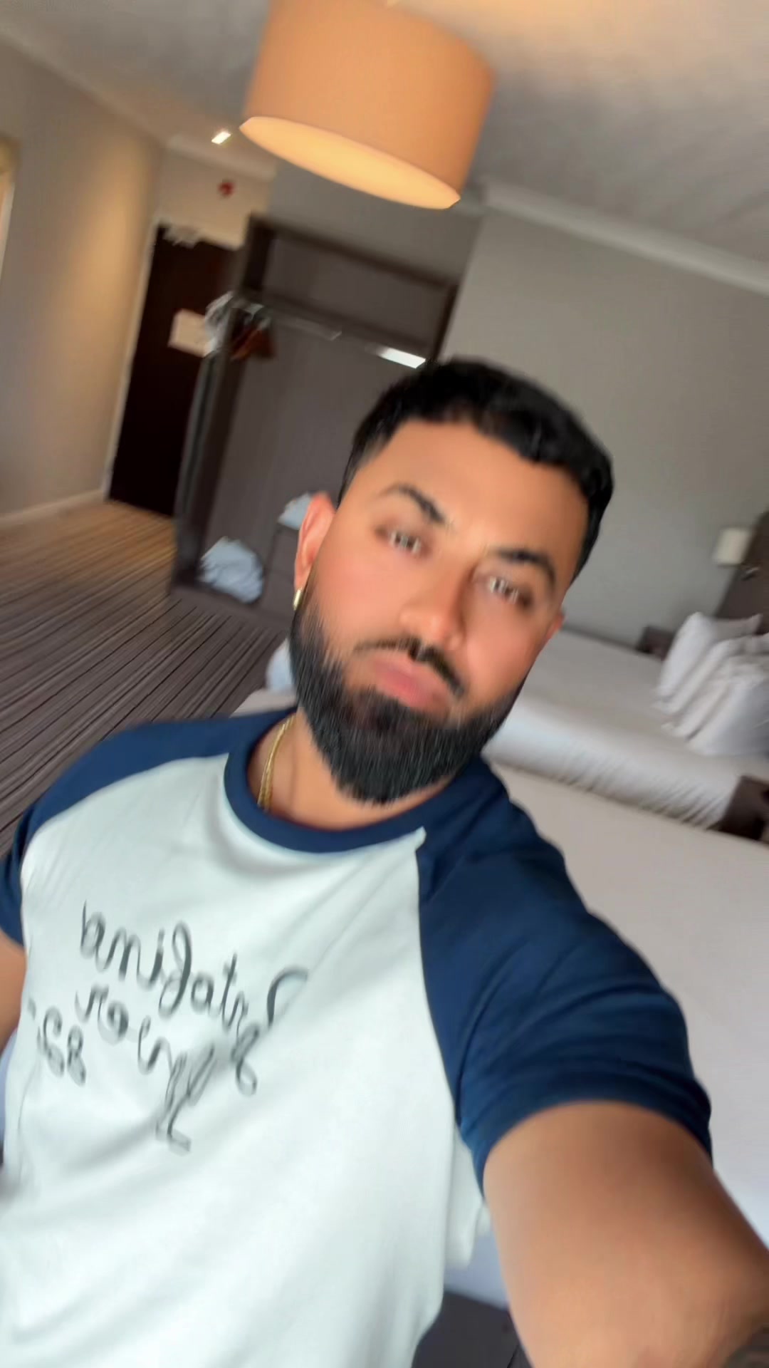 @𝐇 𝐨 𝐧 𝐞 𝐲