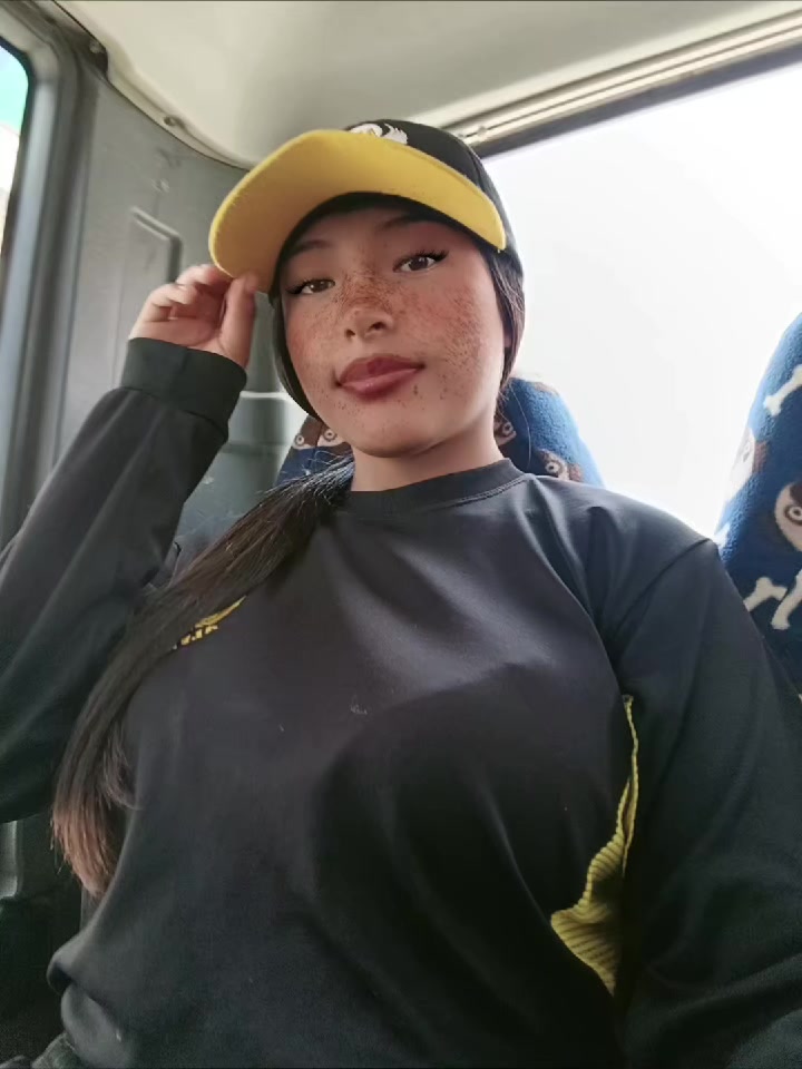 @iam_xiomii_