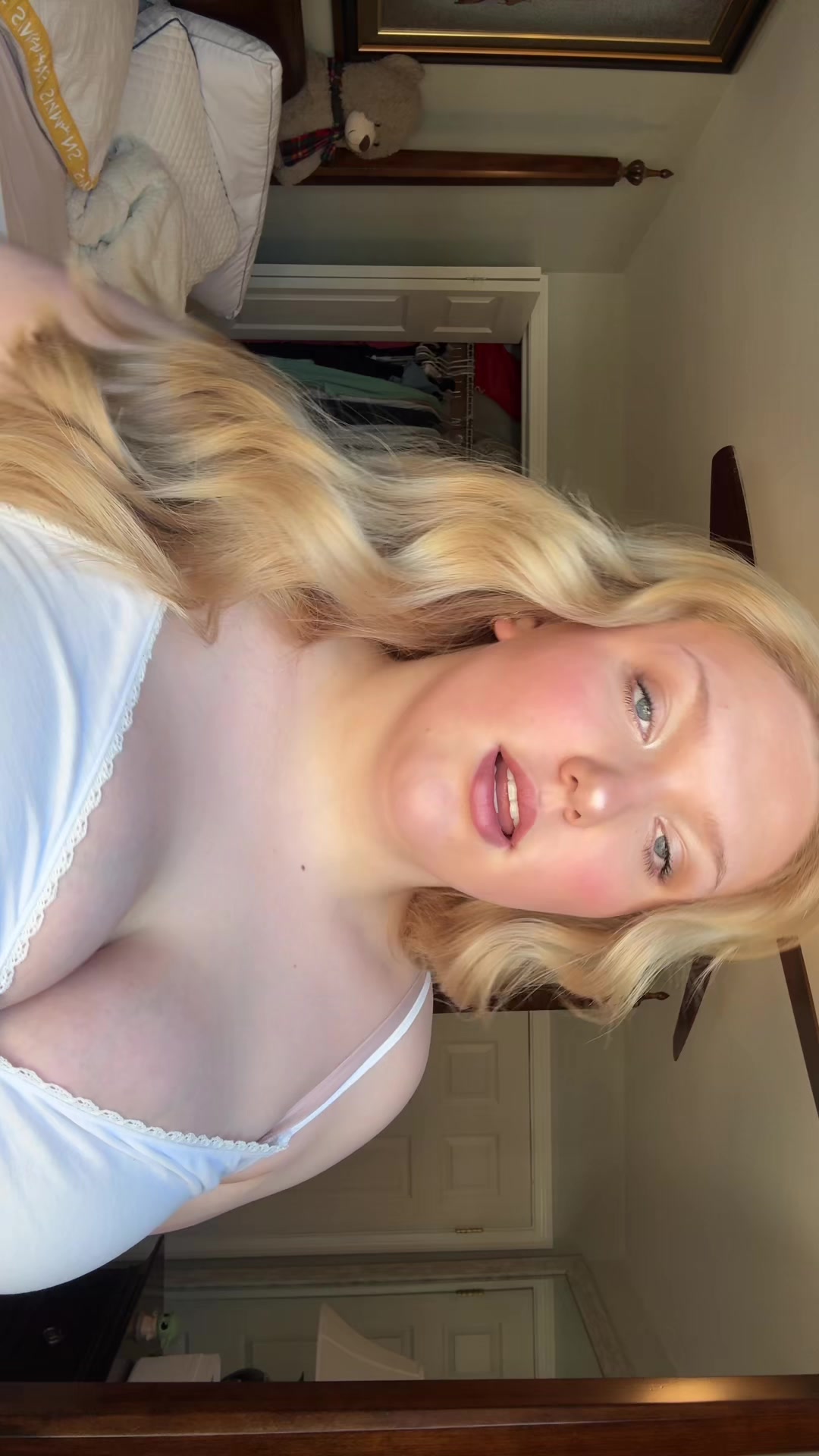 @ava.charbs