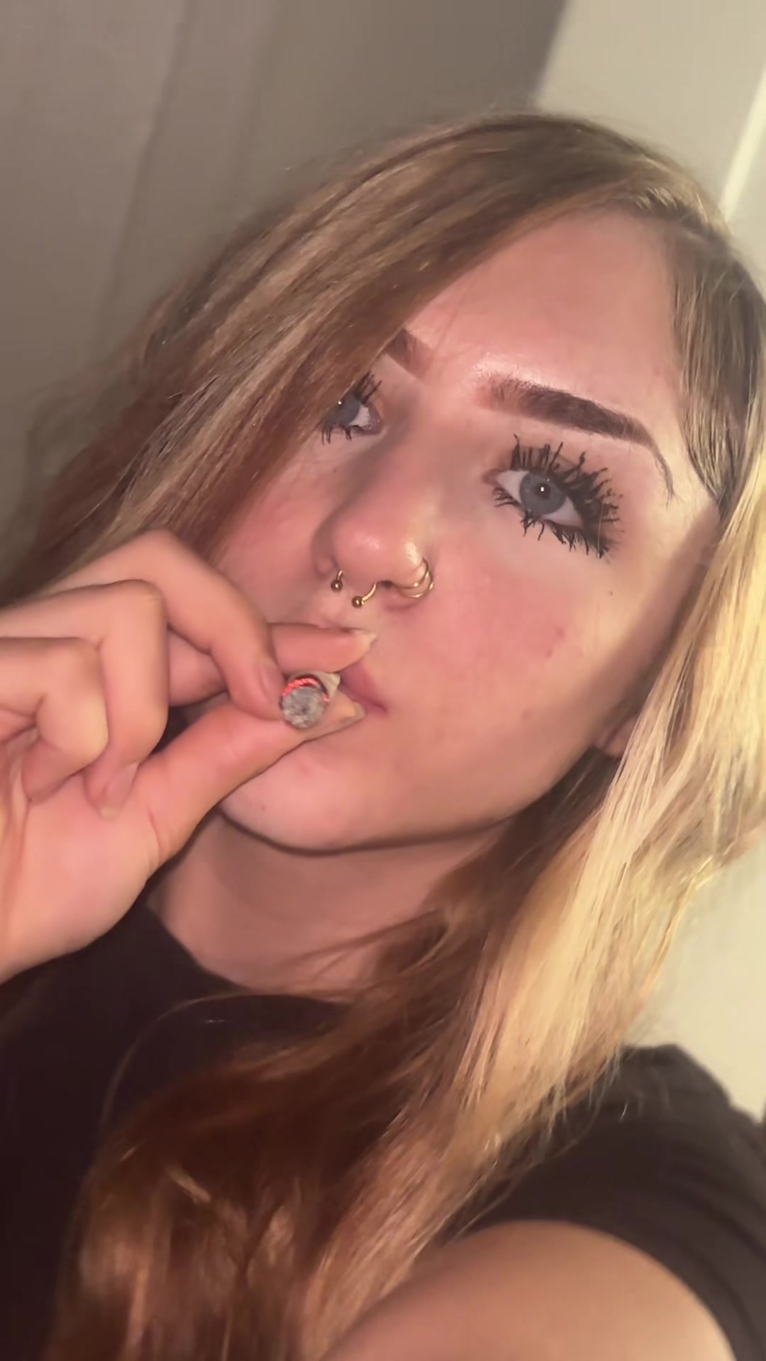 @💋.
