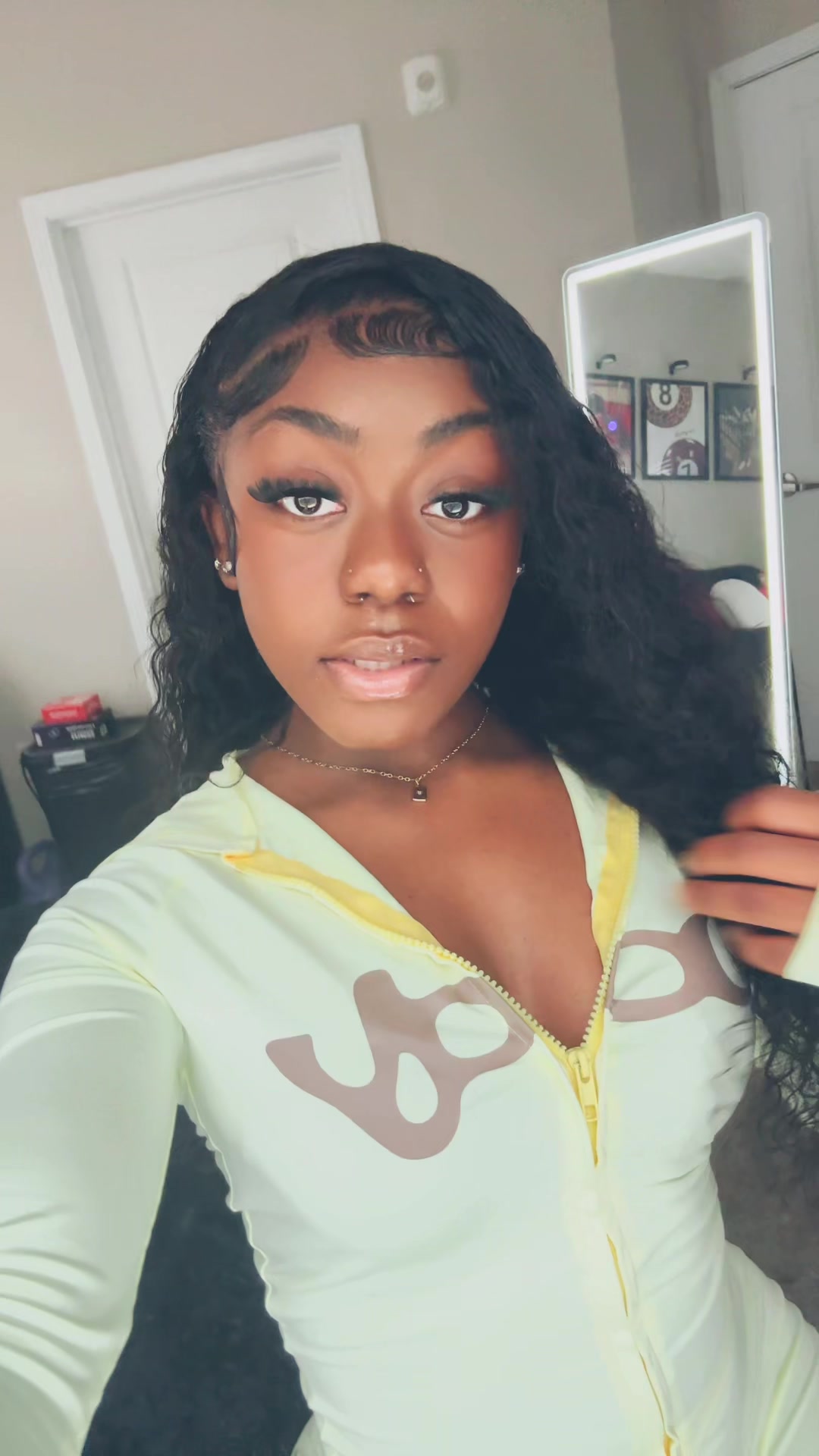 @nikiatkll 👈🏾