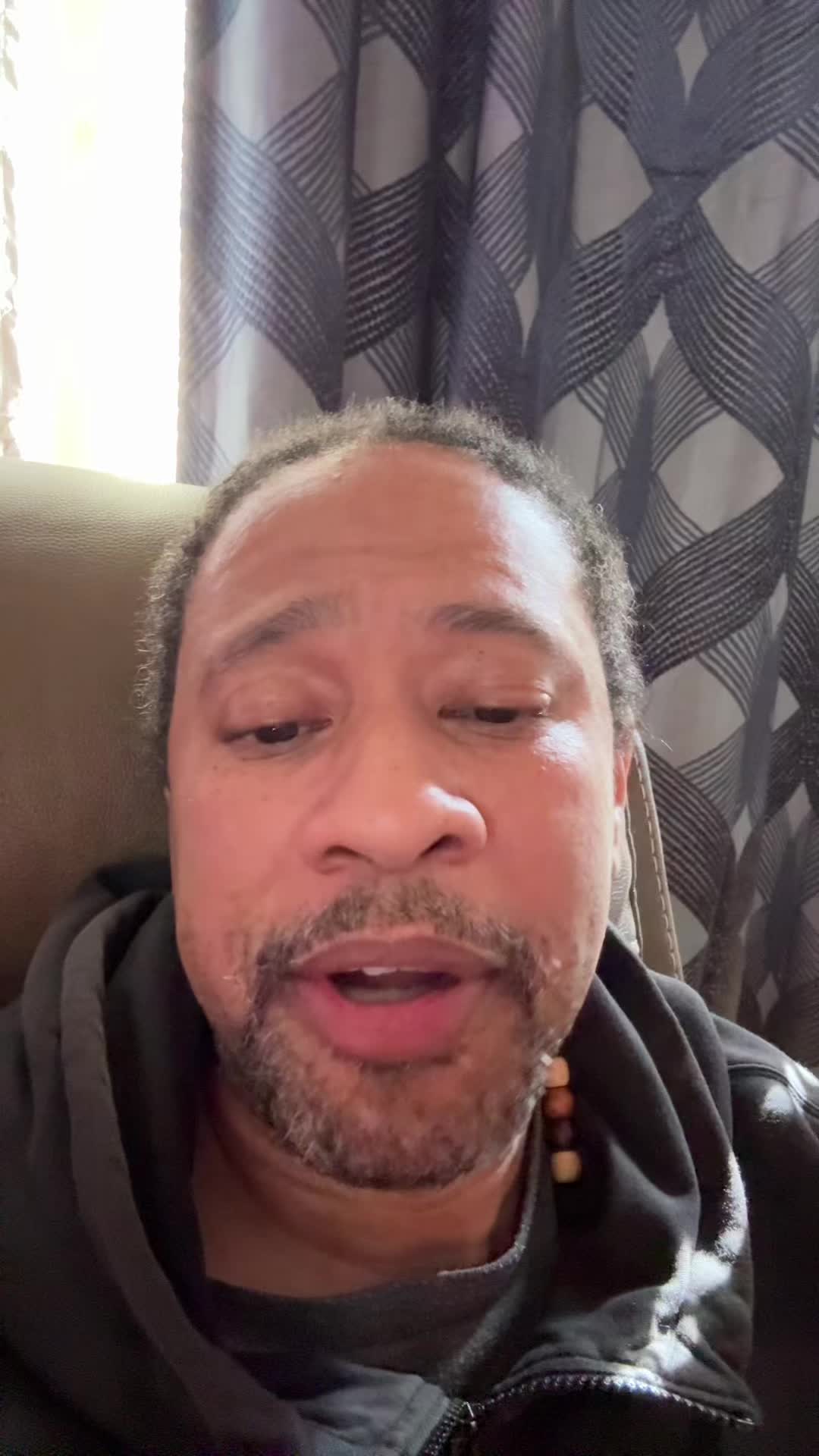 @Nostrildamus