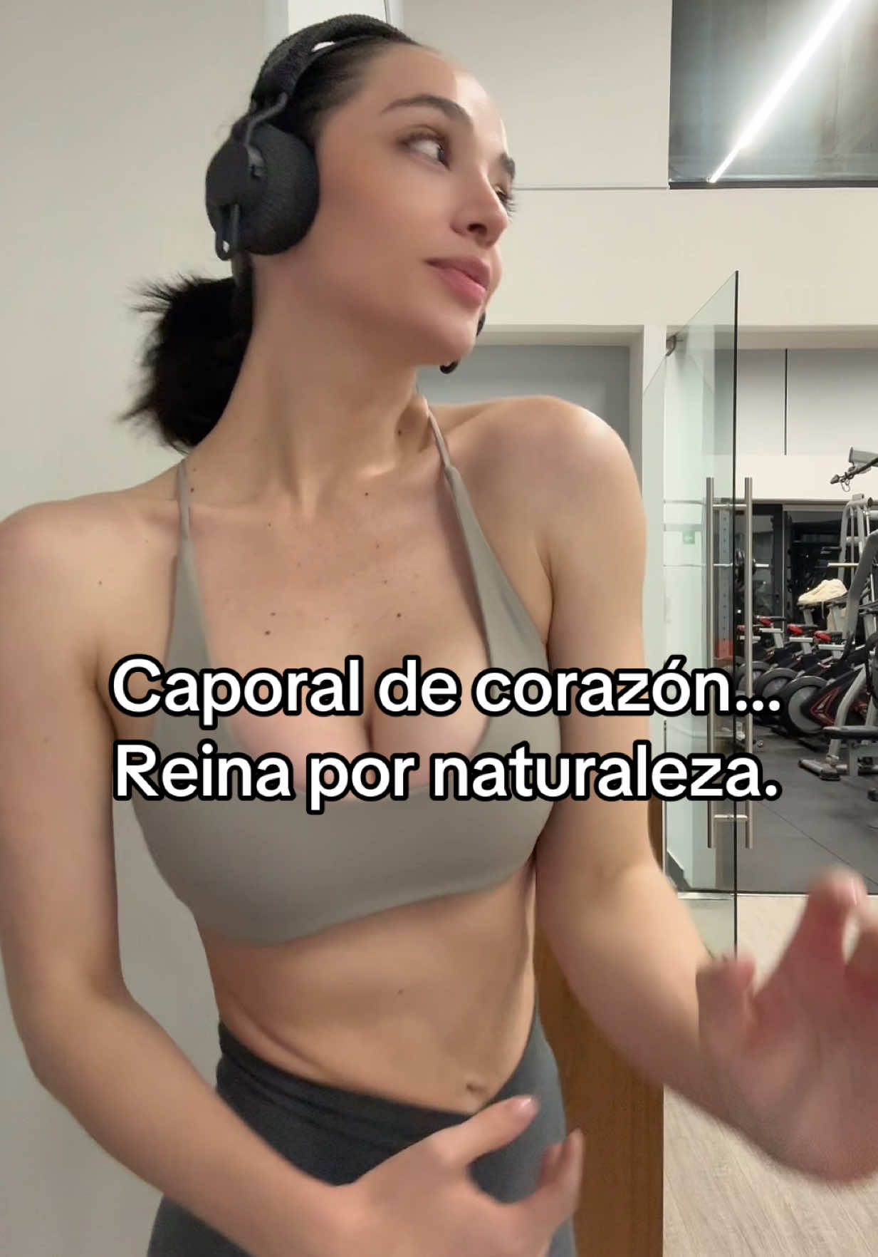 @Elo&iacute;sa Guti&eacute;rrez 👑