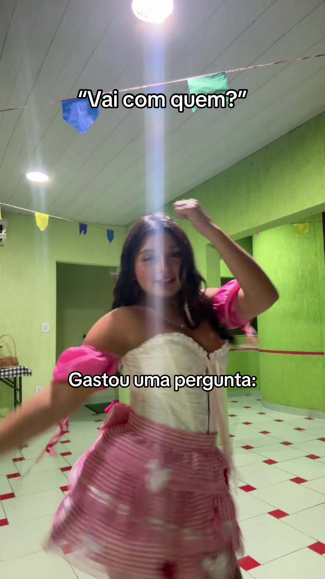 @Larinha💨
