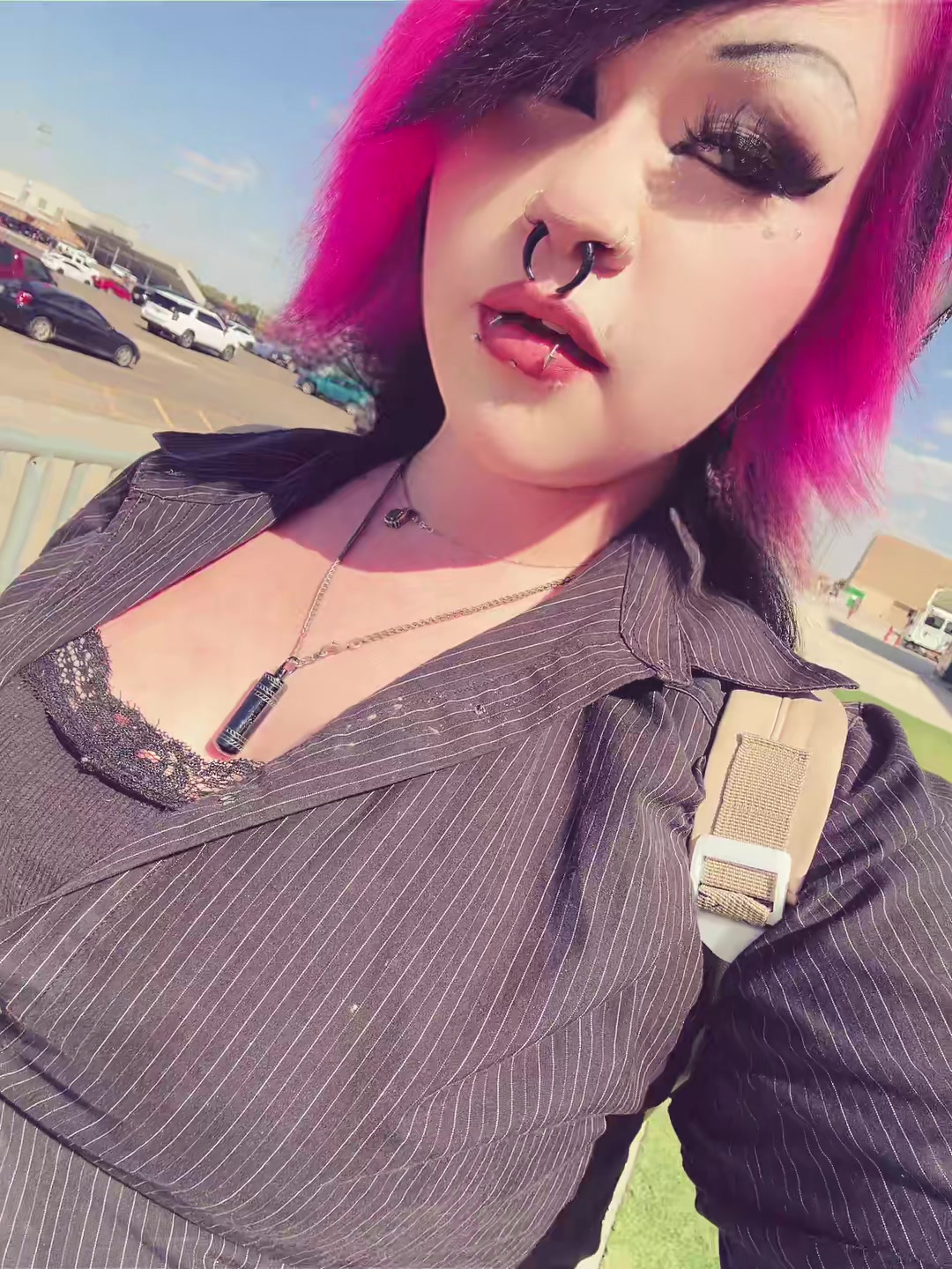 @Ari☣︎