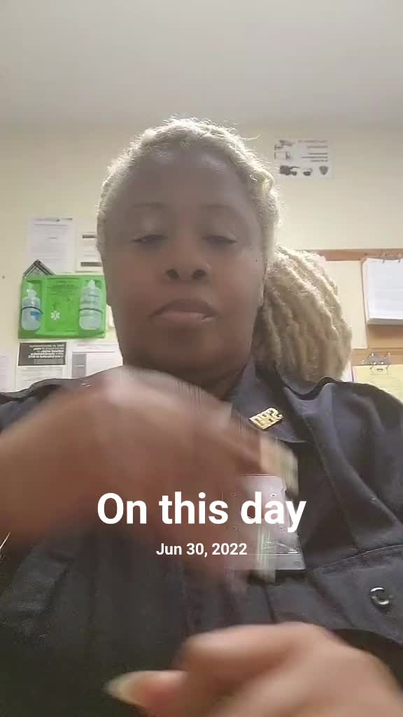 @Just_Q_
