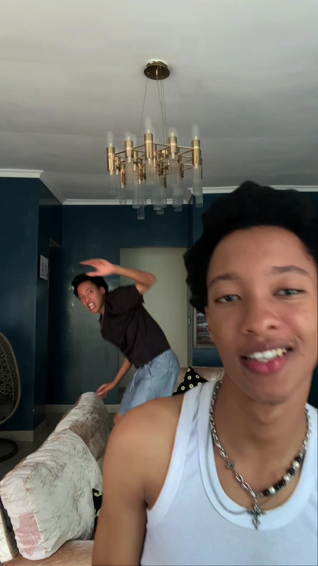 @Ryan🇹🇿