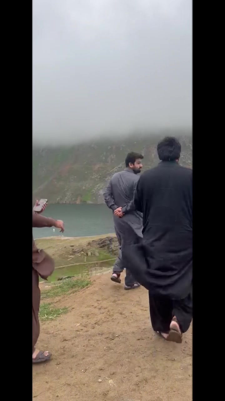 @Adv Saeed shah 666