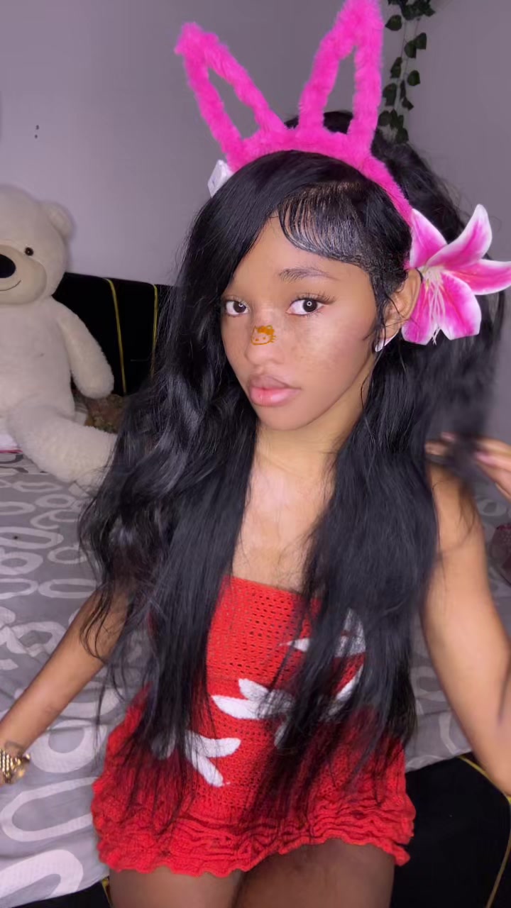 @Layla🧸❤️