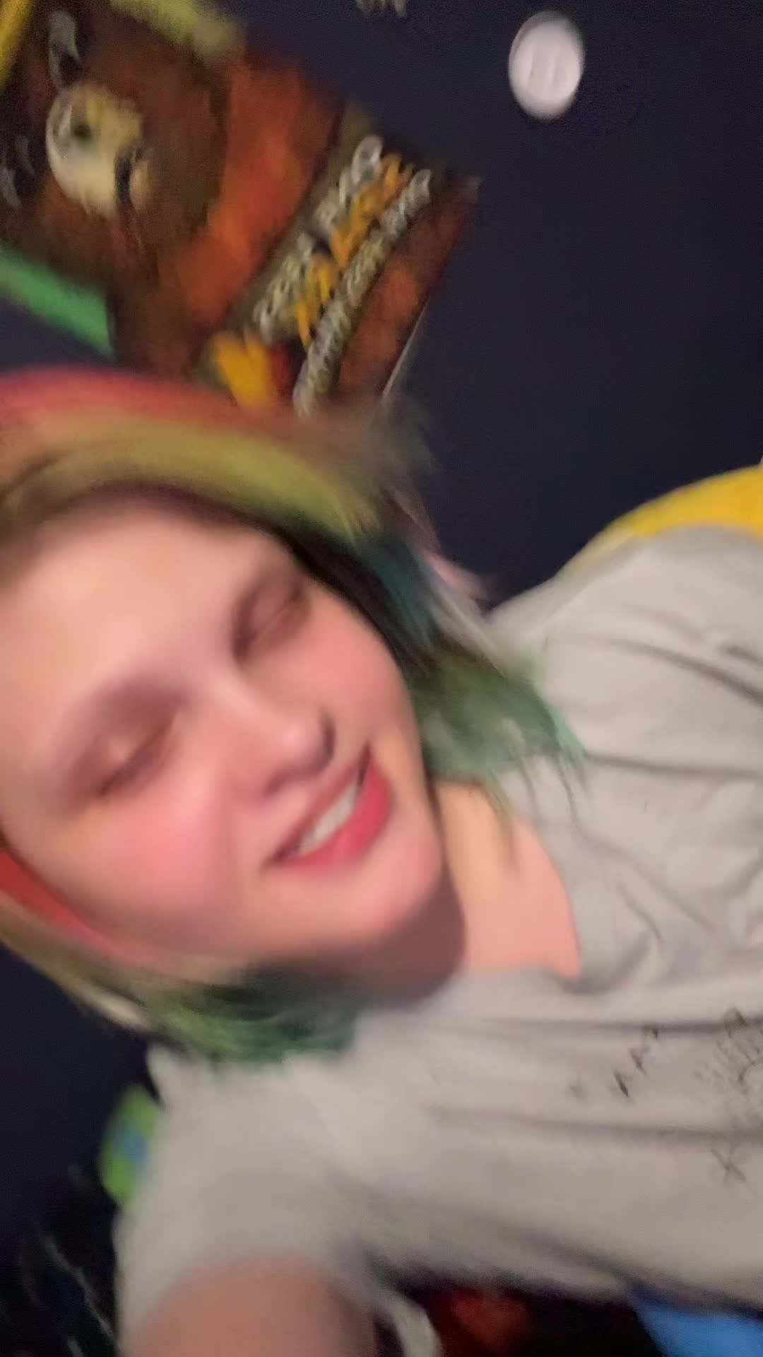 @Emi 🏳️&zwj;🌈