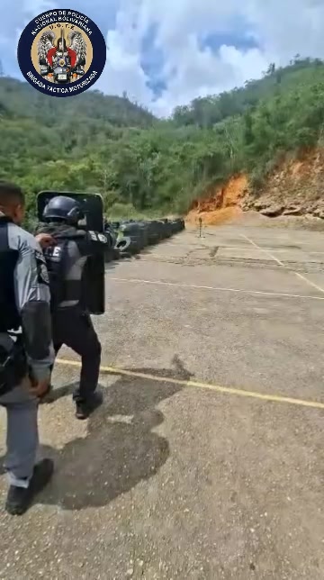 @InstructorComandoJs