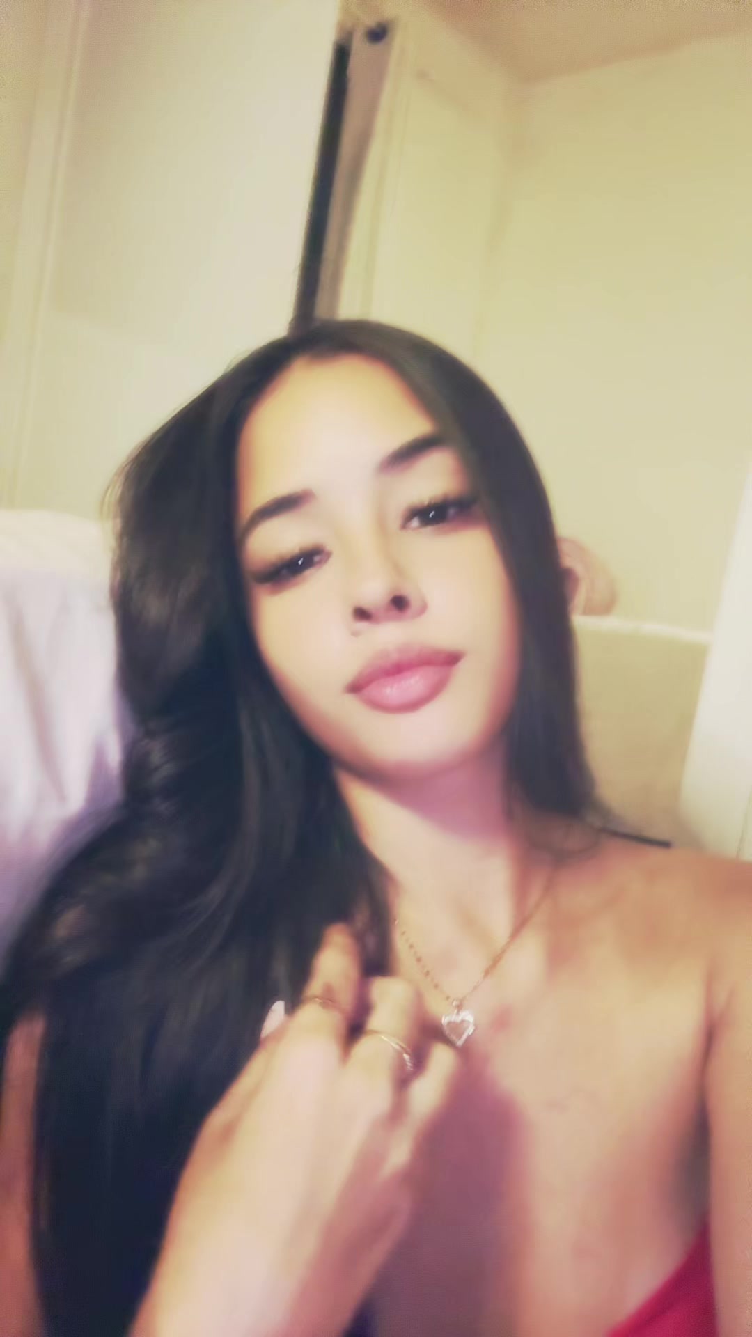 @thaissthefanie_