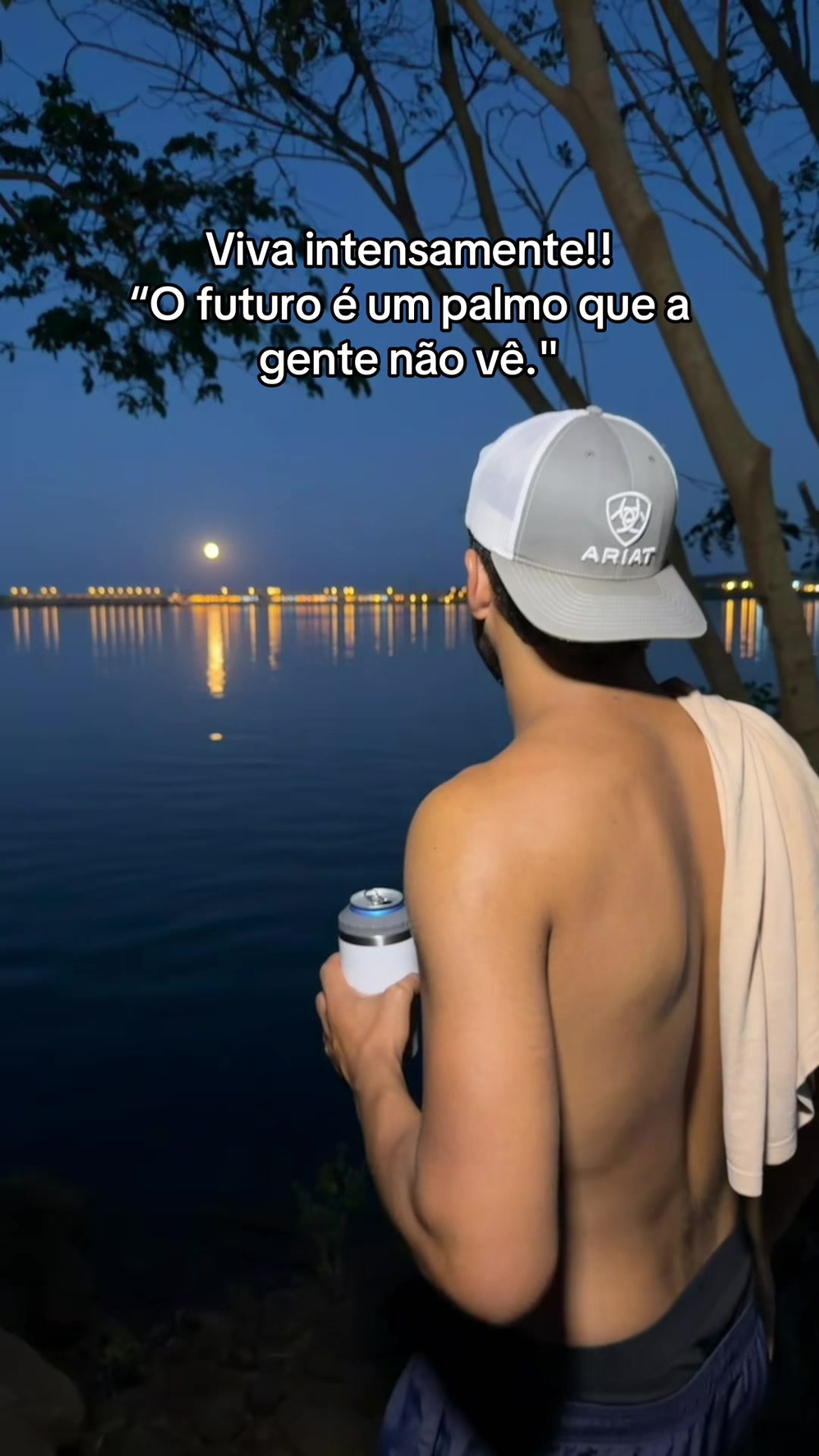 @Vitorino